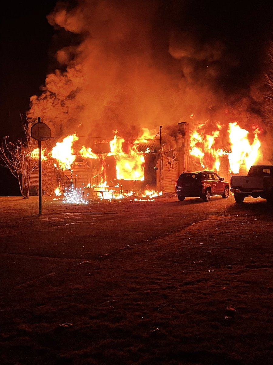 Oxford County Sheriff's Office confirms there's a structure fire in Paris. 