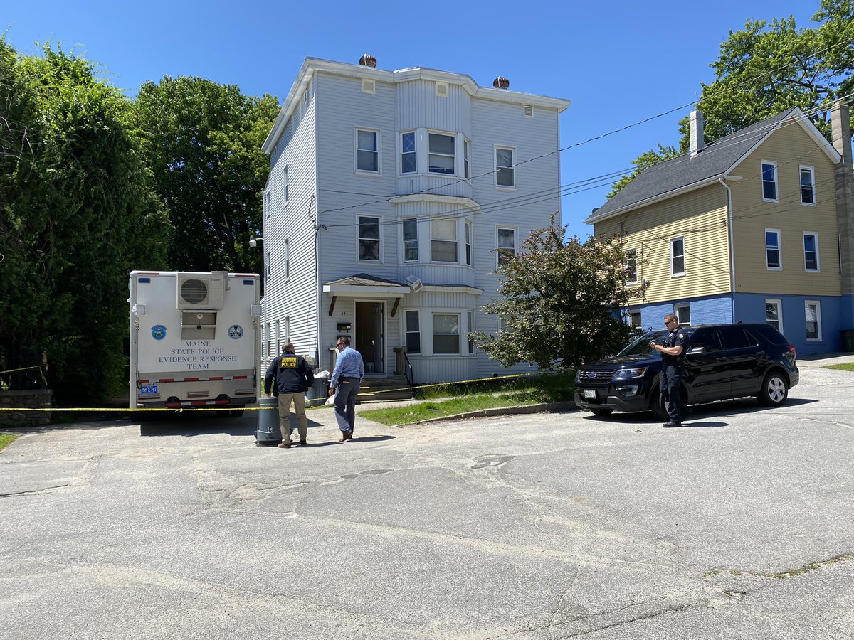 Maine State Police Evidence Response Team has arrived back at a home on 4th St in Auburn. Police are investigating two deaths at this building on Sunday