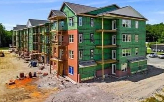 Auburn, Maine -Androscoggin County - Fourth Alarm Fire*138 Mt Auburn Avenue, overnight fire involving an apartment complex under construction.M utual Aid was requested from Oxford and Cumberland Counties